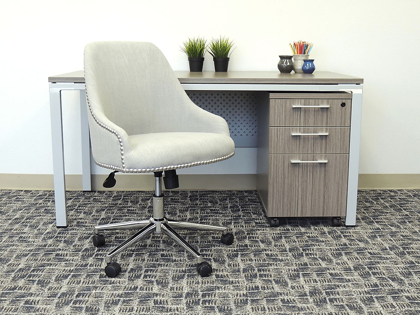 Rooms To Go Wimpson Lane Gray Desk Chair